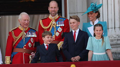 "Trooping the Colour" 2025: Die britische Royal-Family auf dem Balkon vom Buckingham Palast.
