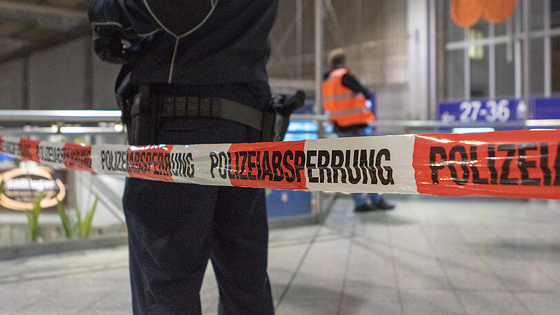 Schreckensszenario Terroranschlag - die Münchner Polizei probt den Ernstfall in einer mehrstündigen Übung am Hauptbahnhof - die Bilder.