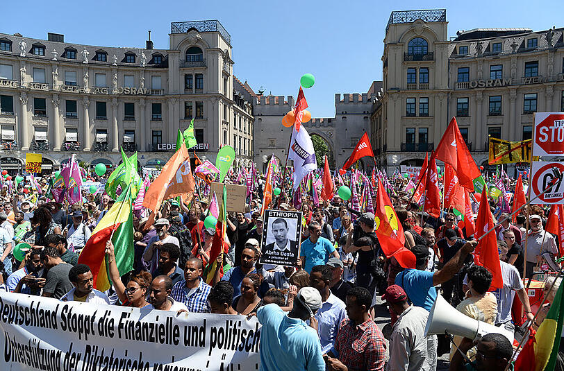 Großdemonstration in München gegen den G7-Gipfel: Die Bilder von der Protestkundgebung.
