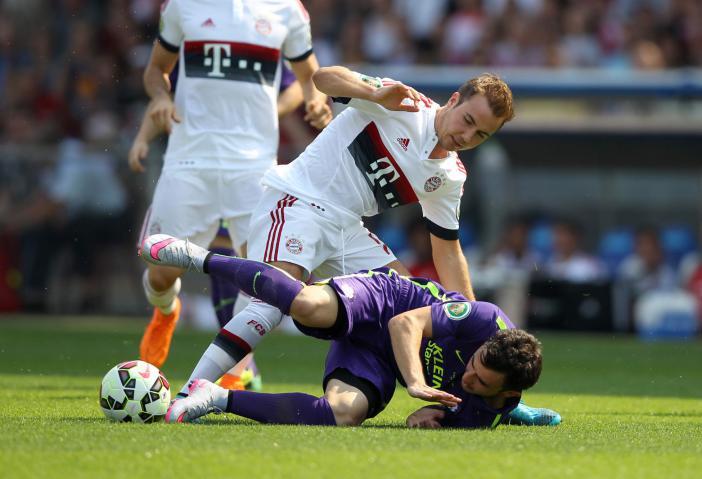 MARIO GÖTZE: Note 2
Bekam eine Bewährungschance im zentralen offensiven Mittelfeld. Vergab eine Hundertprozentige und traf dann Sekunden nach dem Ausgleich sehenswert mit links. Holte den Handelfer raus. Engagierter Auftritt