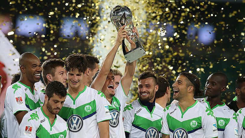 Jubel des VfL Wolfsburg nach dem Supercup-Sieg im August. Jubel des VfL Wolfsburg nach dem Supercup-Sieg im August.