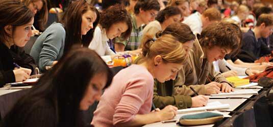 Studenten an der Friedrich-Schiller-Universität Jena