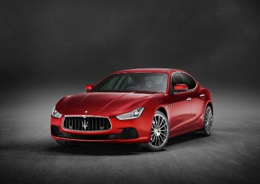 Seit August 2013 ist die dritte Serie des Maserati Ghibli lieferbar, diesmal als viertürige Sportlimousine.