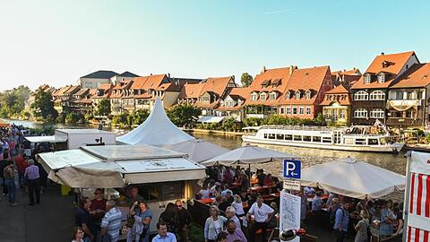 Blick auf das Gelände der Sandkerwa 2019. Foto: Nicolas Armer/dpa/Archivbild