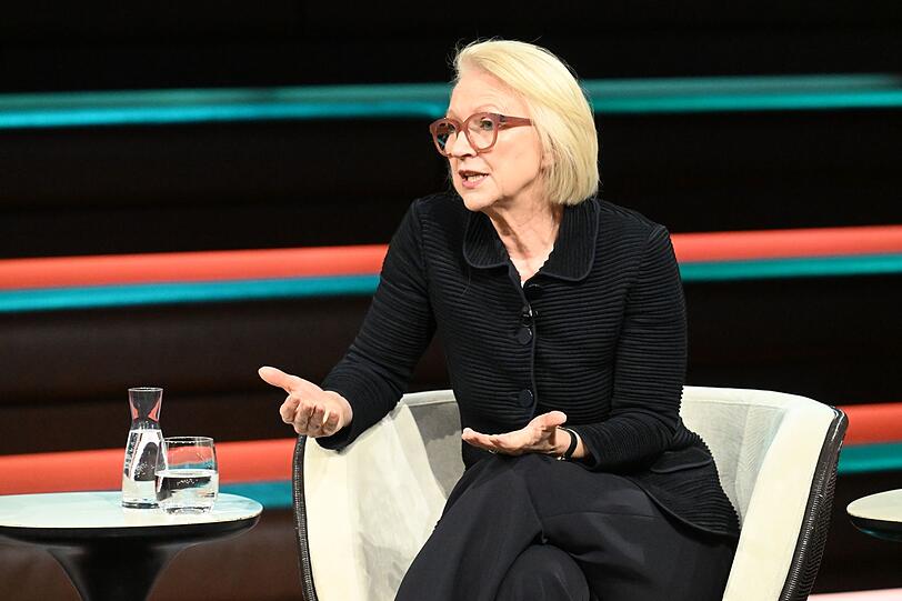 Ökonomin Monika Schnitzer lehnte bei "Markus Lanz" den geplanten Tankrabatt kategorisch ab. Ökonomin Monika Schnitzer lehnte bei "Markus Lanz" den geplanten Tankrabatt kategorisch ab.