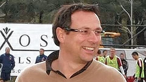 Hat gut lachen über seine Transfer-Tricks:Club-Manager Martin Bader.