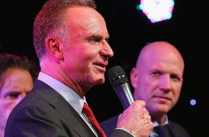 Das Team der verantwortlichen bleibt bestehen: Rummenigge (l) hat eine baldige Vertragsverlängerung mit Matthias Sammer (r) angedeutet.