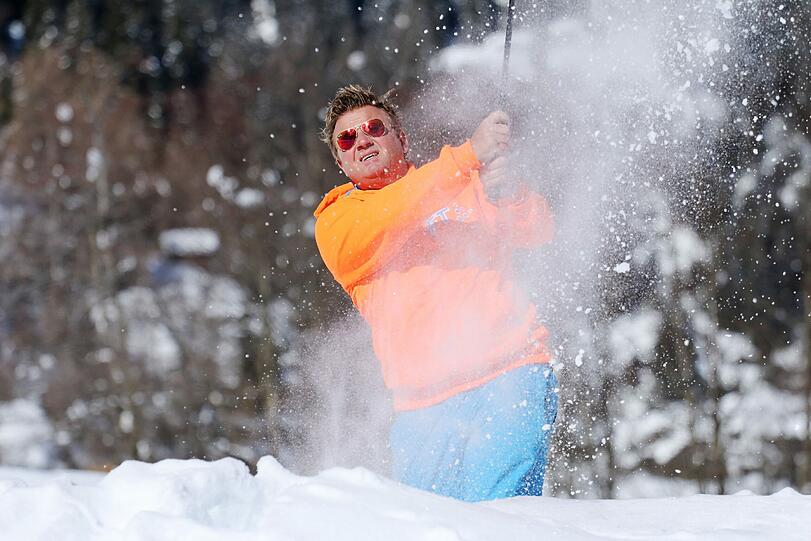 Doppelweltmeister im Snowgolf: Adi Hengstberger.