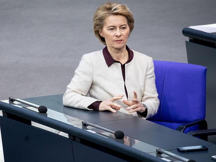 Verteidigungsministerin Ursula von der Leyen (CDU) hat die Kritik von Nato-Verbündeten an den deutschen Verteidigungsausgaben erneut zurückgewiesen.