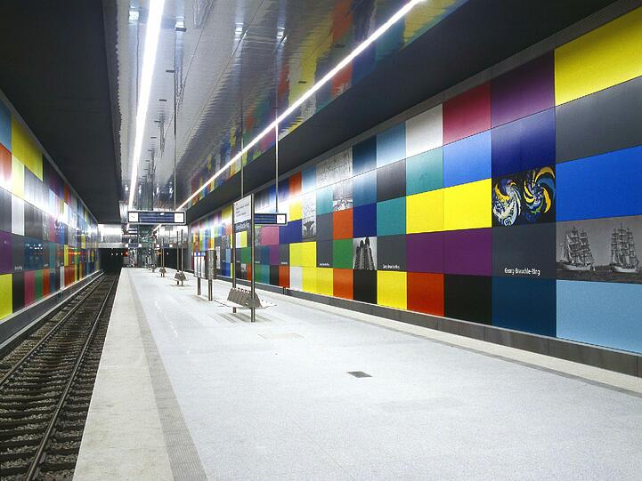 &bdquo;Die große Reise&ldquo; im U-Bahnhof Georg-Brauchle-Ring.