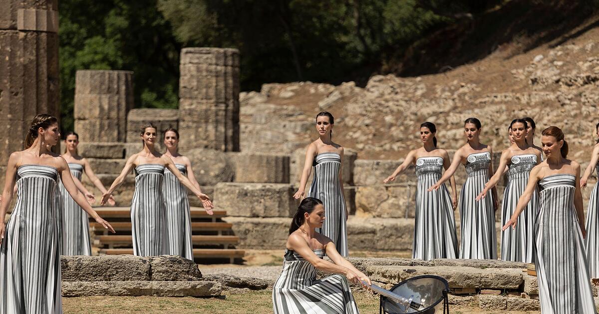 Schlechtes-Wetter-Zeremonie-f-r-Olympia-ins-Museum-verlegt