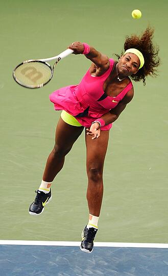 Serena Williams gewinnt gegen die Italienerin Sara Errani mit 6:1, 6:2 und zieht ins Finale der US Open in New York ein. Dort trifft sie auf Wiktoria Asarenka