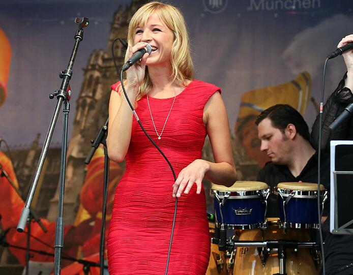 Die Band "The TroubleShooters" eröffnete das Fast auf dem Marienplatz.