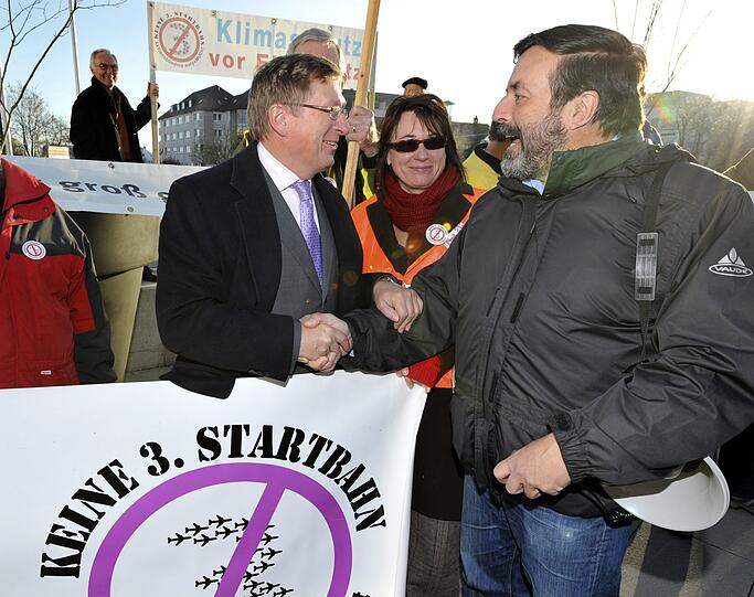 Kennen sich vom Streit um die dritte Startbahn: Flughafenchef Michael Kerkloh (l.) und der Landtagsabgeordnete Christian Magerl.