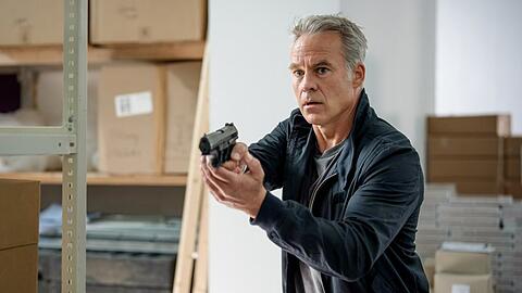 Schauspieler Marco Girnth steigt aus der ZDF-Serie "SOKO Leipzig" aus - seine Figur Jan Maybach stirbt nach &uuml;ber 500 Folgen.