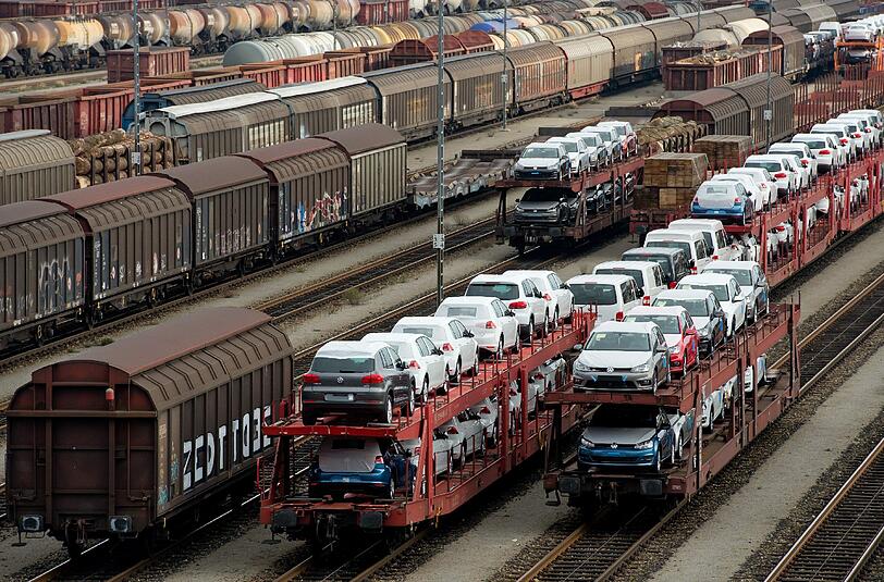 Güterzüge stehen in München am Rangierbahnhof Nord. Foto: Sven Hoppe/Archiv