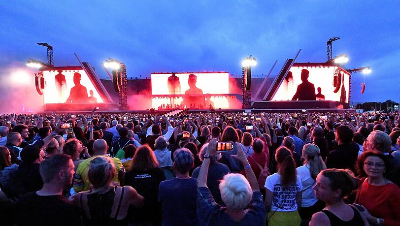 Robbie Williams gab eines der drei Mega-Konzerte auf dem Messegelände in Riem.
