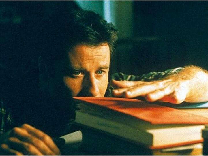 John Travolta entdeckt als George Malley seine telekinetischen Kräfte
