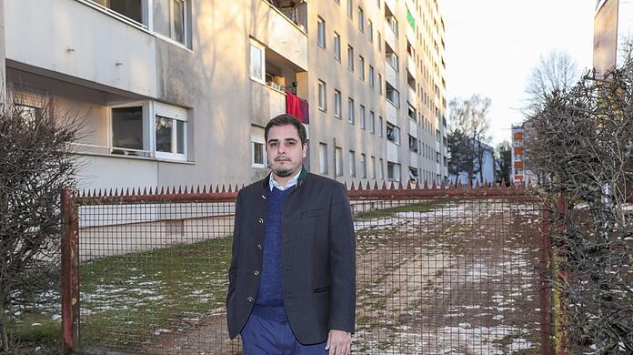 Sven Karadi lebte an der Paulckestraße im Hasenbergl. Die AZ hat ihn damals getroffen, als sein Vermieter ihn dazu drängte, auszuziehen.