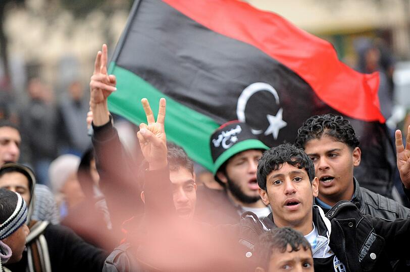 Ganz vorne dran sind die politischen Unruhen in Libyen. Anfang des Jahres startete alles mit friedlichen Demonstrationen, schließlich übernahmen die Rebellen große Teile des Landes, auf der Suche nach...