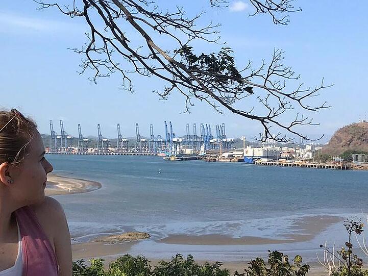 Die Augsburgerin Julia März steckt in Panama fest, weil alle Flüge nach Europa wegen der Coronavirus-Pandemie gestrichen wurden.