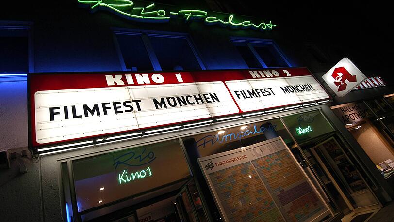 Das Rio ist auch Spielstätte des Münchner Filmfests. Die schöne Leuchttafel gibt es seit kurzem allerdings nicht mehr. Das Rio ist auch Spielstätte des Münchner Filmfests. Die schöne Leuchttafel gibt es seit kurzem allerdings nicht mehr.