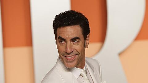 Sacha Baron Cohen scheint die Trennung von Isla Fisher überwunden zu haben.
