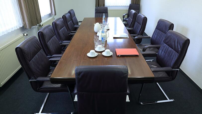 Die Vergütungen normaler Aufsichtsräte sind 2024 laut einer Studie der DSW im Schnitt um 3,0 Prozent gestiegen. (Symbolbild) Die Vergütungen normaler Aufsichtsräte sind 2024 laut einer Studie der DSW im Schnitt um 3,0 Prozent gestiegen. (Symbolbild)