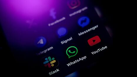 Eine weit verbreitete Browser-Erweiterung hat eine Sicherheitsl&uuml;cke beim Messenger WhatsApp zur Folge gehabt.