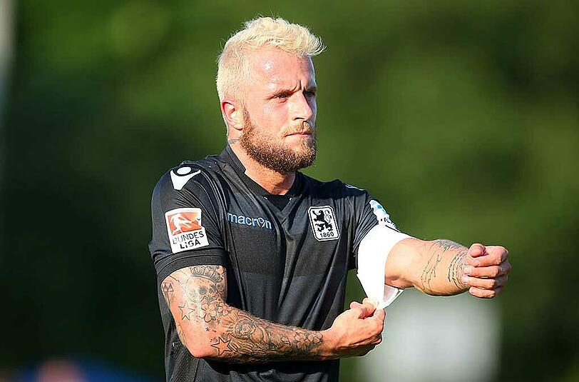 Am Freitagabend fand das Testspiel zwischen dem TSV 1860 und dem FC Basel statt. Sascha Mölders rettete den Löwen durch ein Tor in den letzten Minuten das 1:1-Unentschieden. Die Bilder.