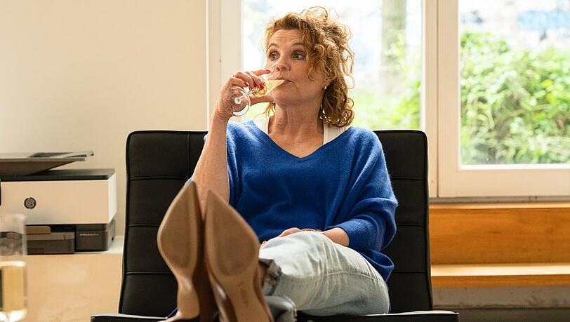 Annette Frier spielt in "Frier und Fünfzig" Annette Frier "am Ende ihrer Tage". Annette Frier spielt in "Frier und Fünfzig" Annette Frier "am Ende ihrer Tage".