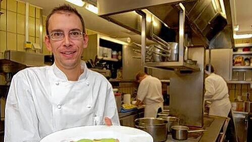 Große Freude beim „Aufsteiger des Jahres“: Jakob Stüttgen, Küchenchef der „Terrine“. Große Freude beim „Aufsteiger des Jahres“: Jakob Stüttgen, Küchenchef der „Terrine“.