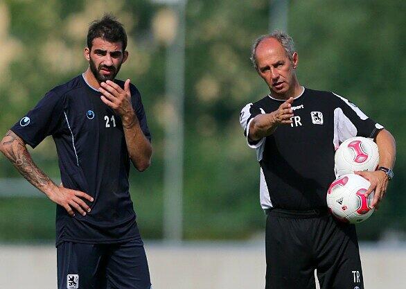Löwen-Profi Grigoris Makos und Trainer Reiner Maurer