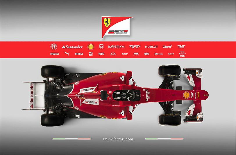 Sebastian Vettel und Kimi Räikkönen starten mit dem SF15-T in die neue Saison. So sieht der neue Bolide von allen Seiten aus - die Bilder.