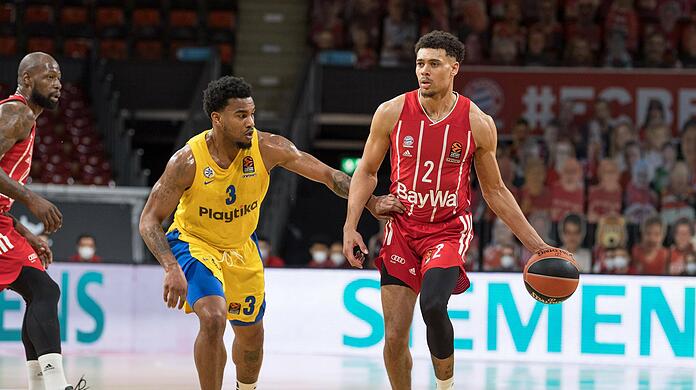 Wade Baldwin (rechts) führte den FC Bayern Basketball zum Sieg