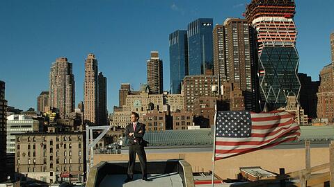 Mit ihm hat sich die unter Aufsicht von Bayerns Innenministerium stehende Pensionsbehörde eingelassen: Der umstrittene Immobilienentwickler Michael Shvo.