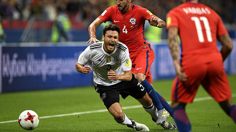 Jonas Hector - Note 4: Der Linksverteidiger aus Köln, unter Joachim Löw gesetzt, flankte stark vor dem 1:1-Ausgleich. Ansonsten mit einer unauffälligen Partie.