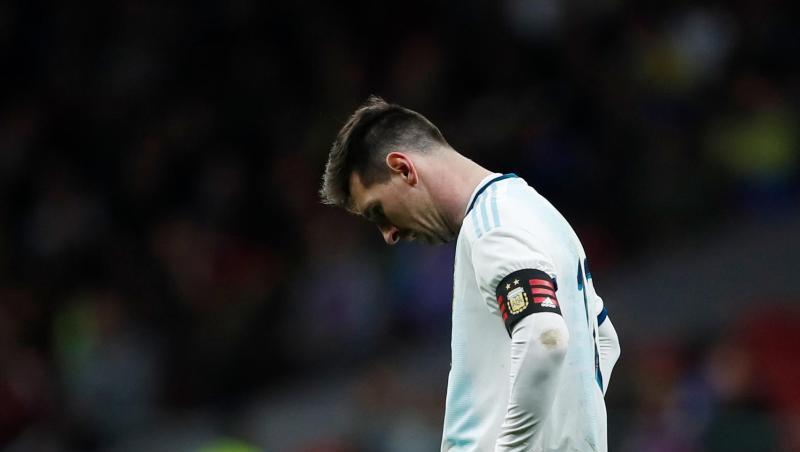 Gleich bei seinem Comeback verletzte sich Lionel Messi. Gleich bei seinem Comeback verletzte sich Lionel Messi.