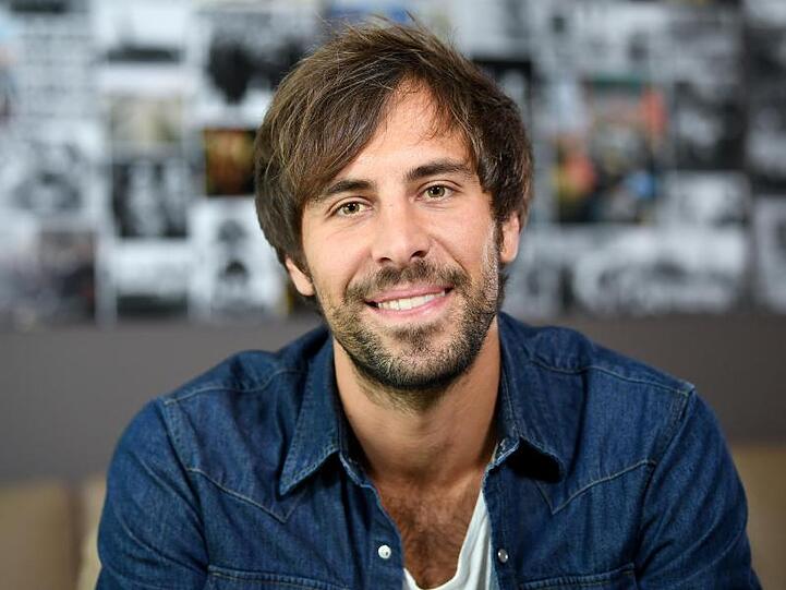 Sänger Max Giesinger und andere Künstler wollen von ihrem Wohnzimmer aus für ihre Fans spielen.