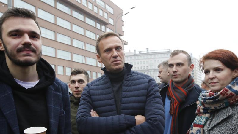 Kremlkritiker Alexej Nawalny (M) nimmt an der Kundgebung für die Freilassung politischer Gefangener teil. Kremlkritiker Alexej Nawalny (M) nimmt an der Kundgebung für die Freilassung politischer Gefangener teil.