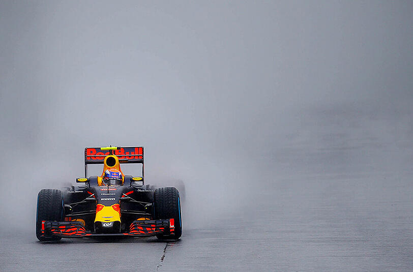 Max Verstappen lieferte im Regen von Interlagos eine beeindruckende Performance ab.