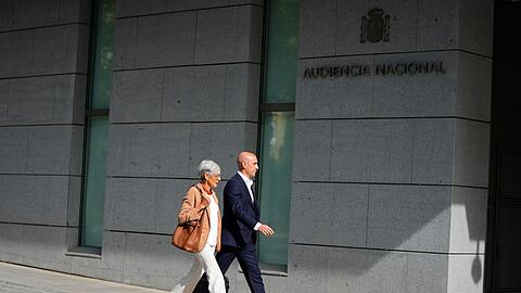 Luis Rubiales auf dem Weg ins Gericht.
