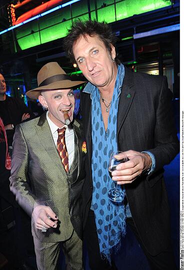 Pascal und Karl, die Gitarristen von Peter Maffay