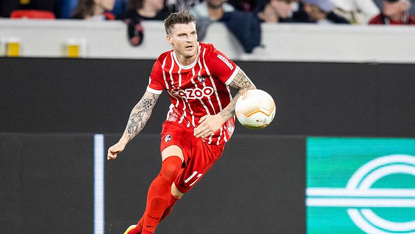 Hat derzeit mit seinem Torriecher einen Lauf: Außenverteidiger Lukas Kübler vom SC Freiburg. Hat derzeit mit seinem Torriecher einen Lauf: Außenverteidiger Lukas Kübler vom SC Freiburg.