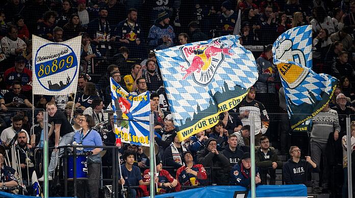 Über 10.000 Fans kommen im Schnitt zum EHC.