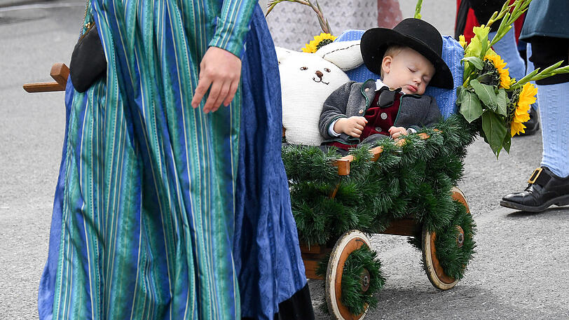 Einzug der Trachtengruppen zum Oktoberfest 2017: Die schönsten Bilder.