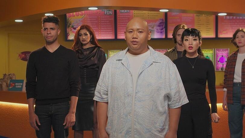 Vampir Reginald (Jacob Batalon) und seine Freunde bekommen es mit einem g&ouml;ttlichen Gegenspieler zu tun.