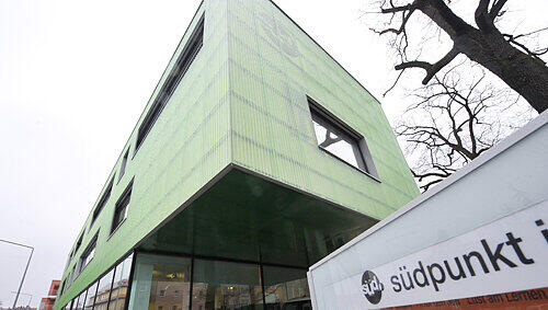 Passivhaus für Aktive: der "Südpunkt". Passivhaus für Aktive: der "Südpunkt".