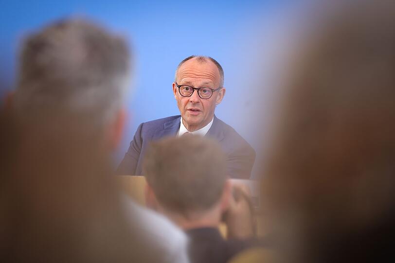 Friedrich Merz arbeitet daran, nahbar zu wirken. Friedrich Merz arbeitet daran, nahbar zu wirken.