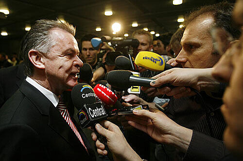 Das Medieninteresse bei Ottmar Hitzfelds offizieller Vorstellung am Züricher Airport Hotel war groß.